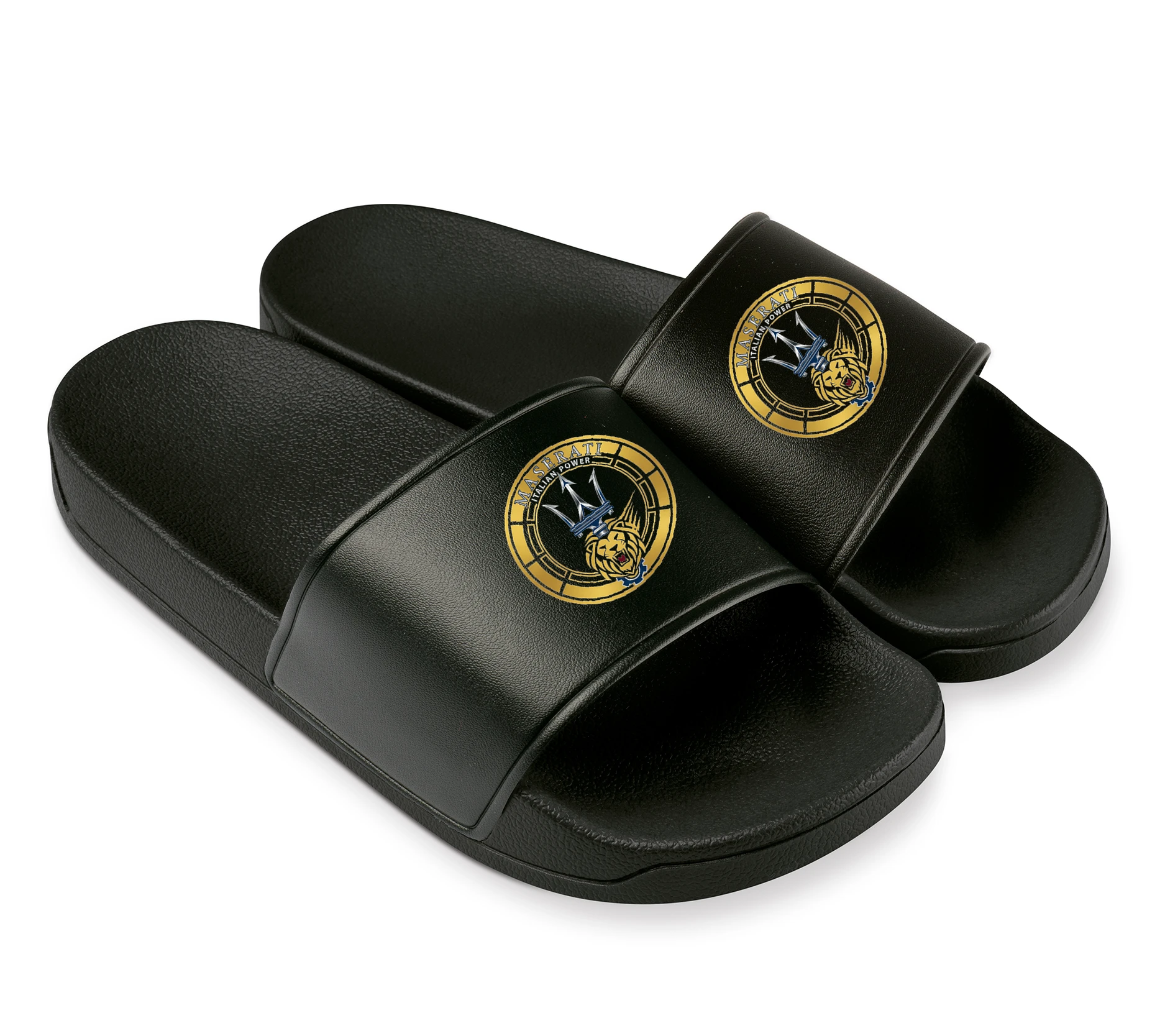slippers_black_Maserati_Zlatý_Trojzubec_A_Řvoucí_Lev_Italská_Výkonová_Ikona_Black